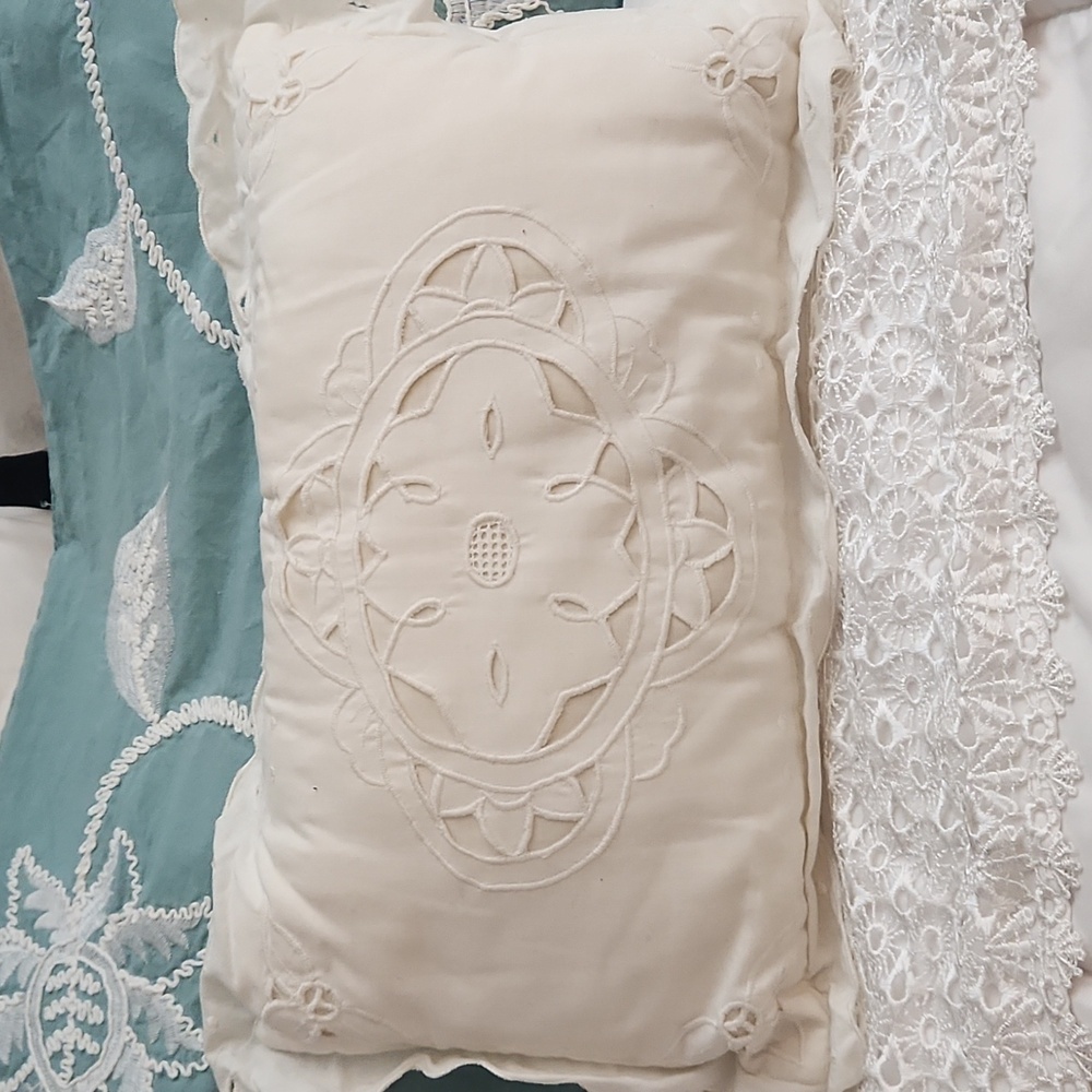 Accent Pillow, Small, Rectangular size. USED. Pre-owned